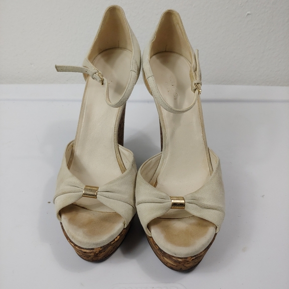 gucci suede studded accent espadrilles women's wedge heels Sz 7 B Beige - Picture 2 of 8